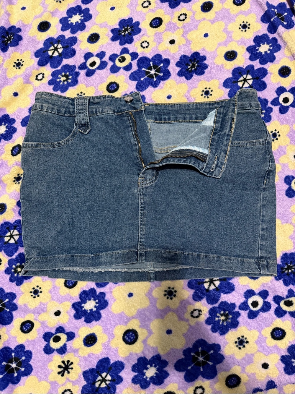 Classic Denim Mini Skirt - Blue